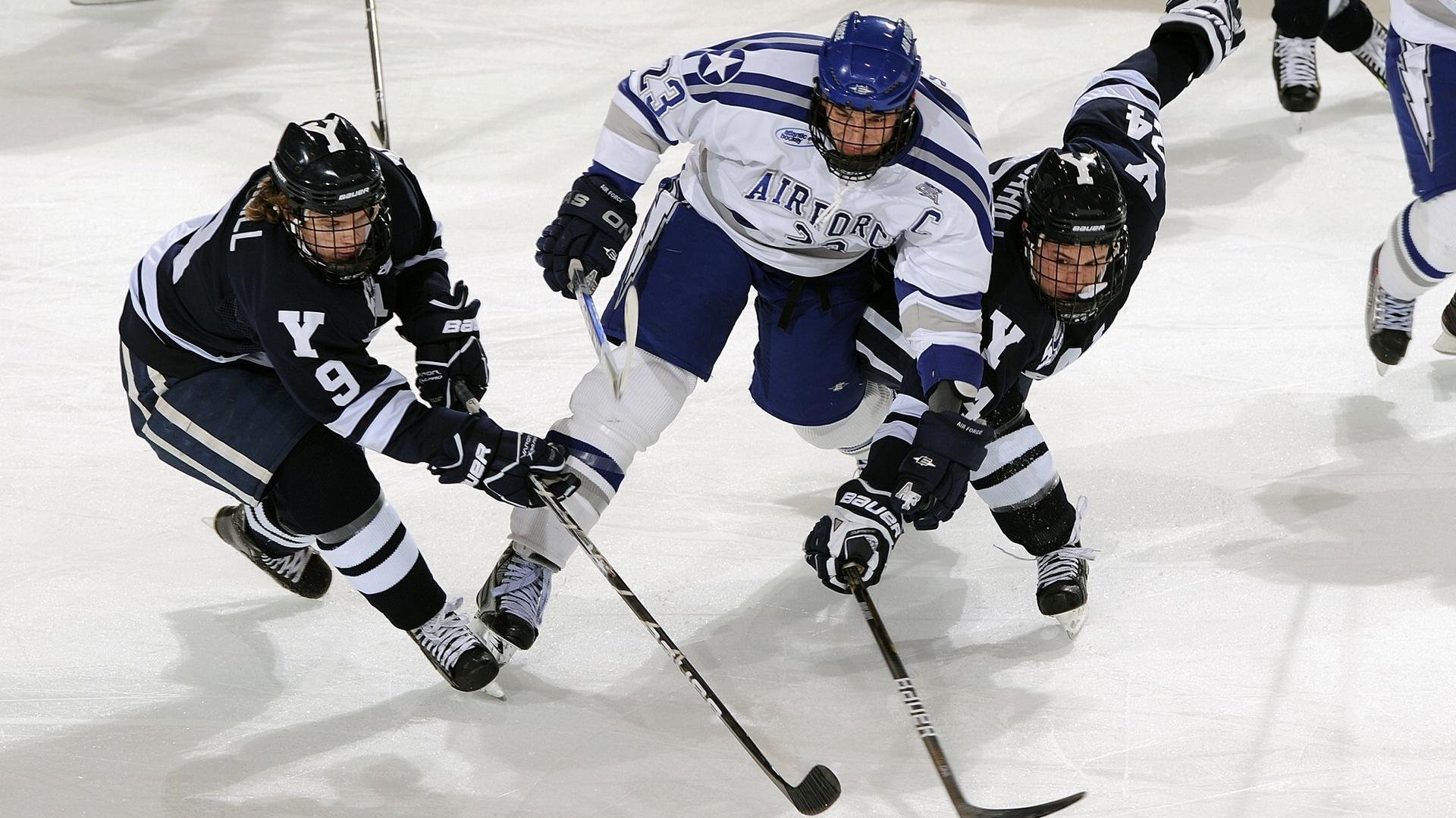 《原神》电竞化可能性与《崩坏3》赛事前景的探讨，原神和崩坏3哪个好玩2021