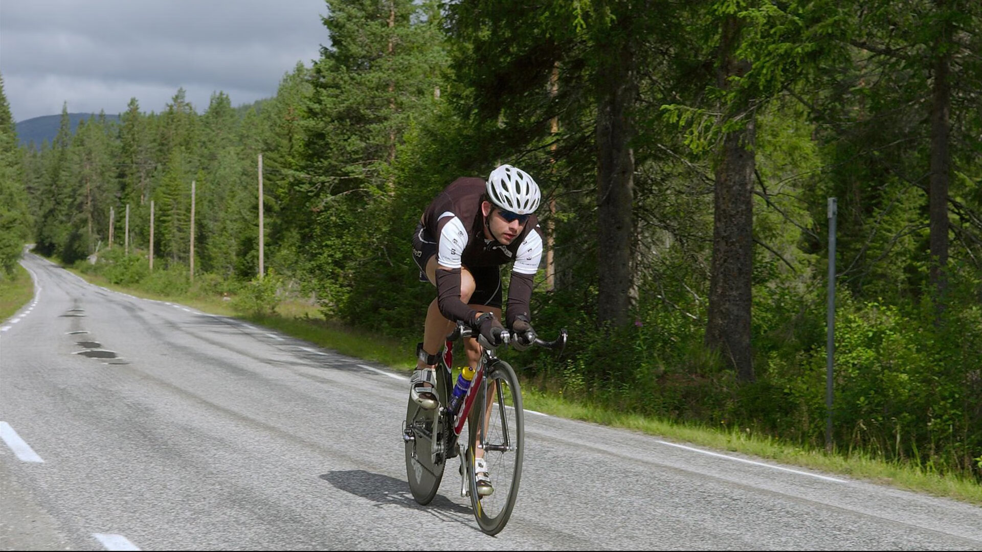 全球篮球比赛的胜者由一球之差决定，这场篮球赛的胜败关键是队员吗